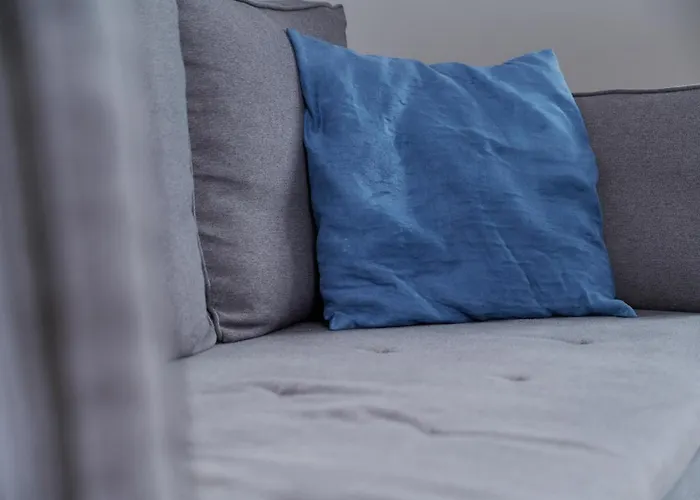 Comfortable & Cozy With Balcony - Klimasa By Renters *